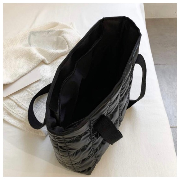 Chic Embossed Stitch Shoulder Tote Bag - Picture 5 of 5